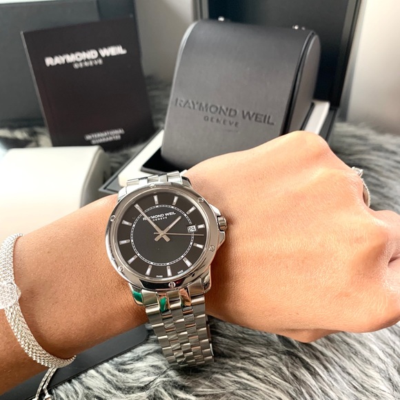 NWT authentic Raymond Weil Tango silver watch - Picture 5 of 7